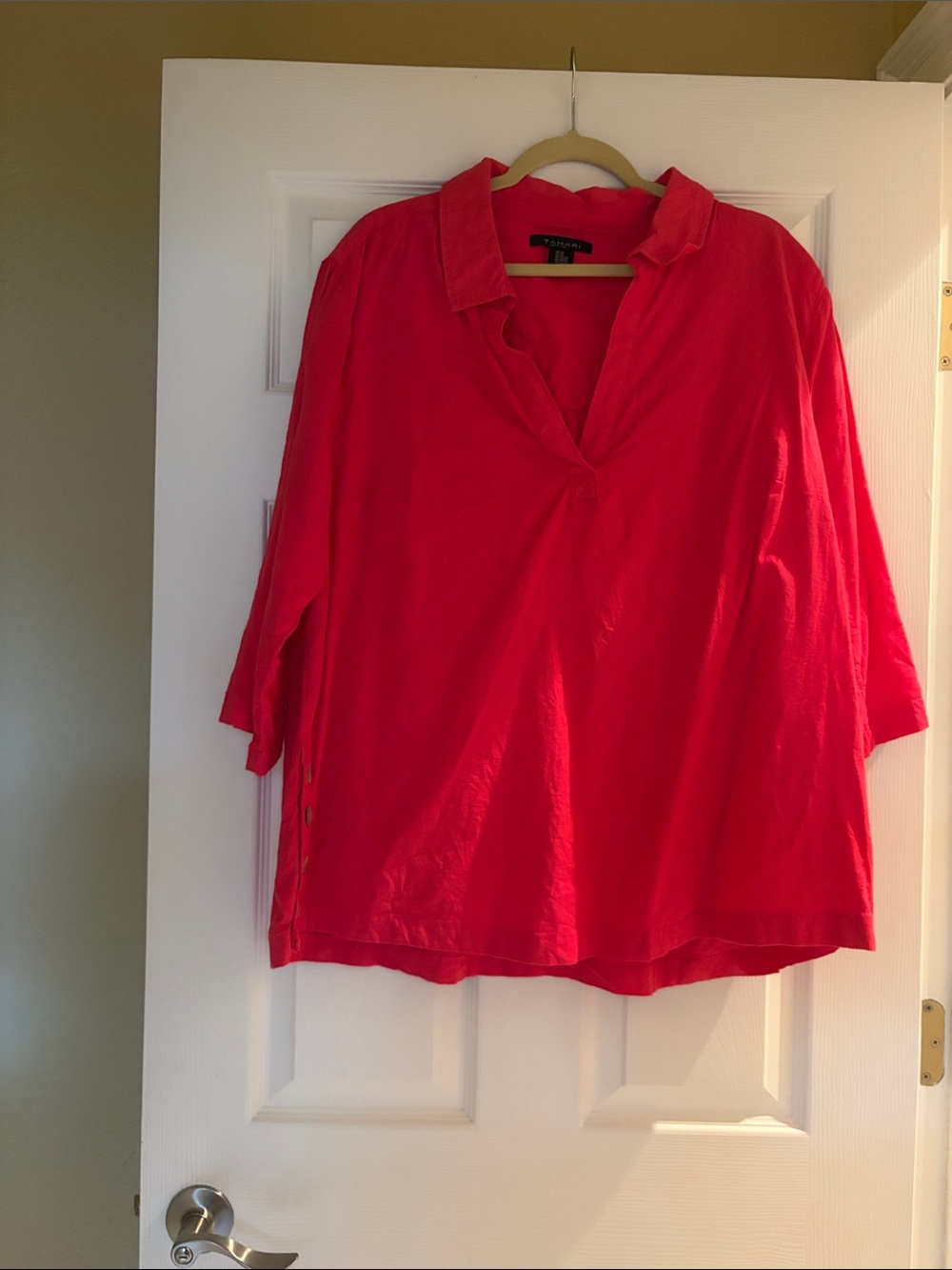 Tahari dark Pink V-Neck Collared Tunic